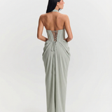 Azuramoda | Sukienka Maxi Drapowana Halter Dopasowana Elegancka