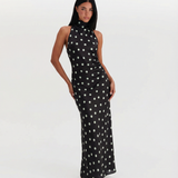 Azuramoda | Elegancka Sukienka Maxi w Groszki z Odkrytymi Plecami