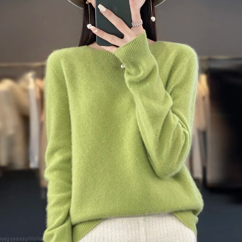 Damski sweter klasyczny miękki wygodny na co dzień