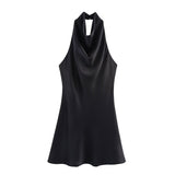 Azuramoda | Sukienka Mini z Dekoltem Halter Elegancka Dopasowana Kreacja