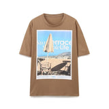 Azuramoda | Luźny T-shirt z Nadrukiem Graficznym i Krótkim Rękawem