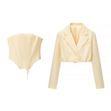 Azuramoda | Elegancki Komplet Damski Krótka Marynarka i Spódnica Dopasowany Zestaw