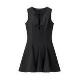 Azuramoda | Sukienka Mini Rozkloszowana z Wiązaniem przy Dekolcie Elegancka
