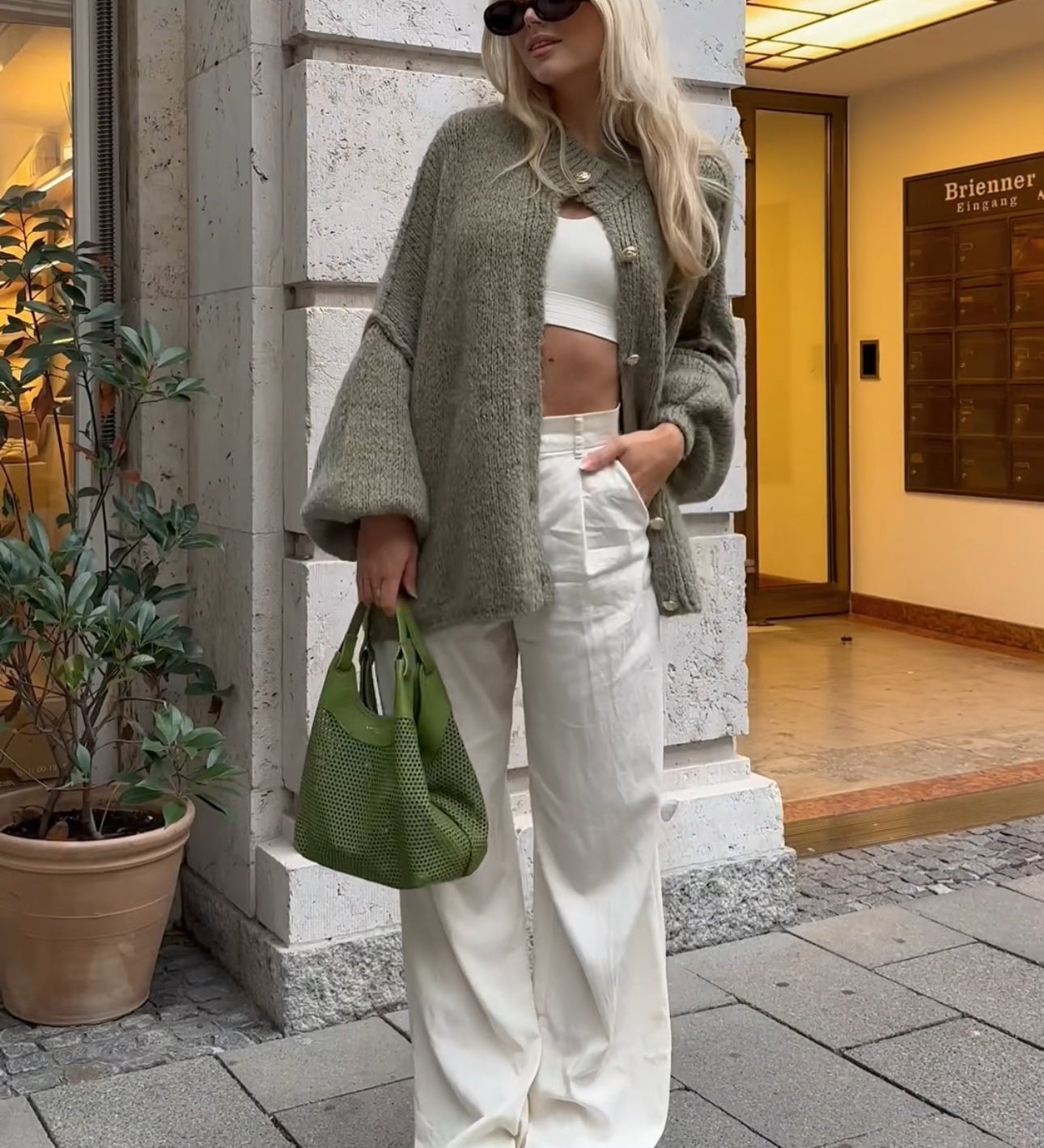 Damski kardigan oversize zapinany miękki elegancki na co dzień