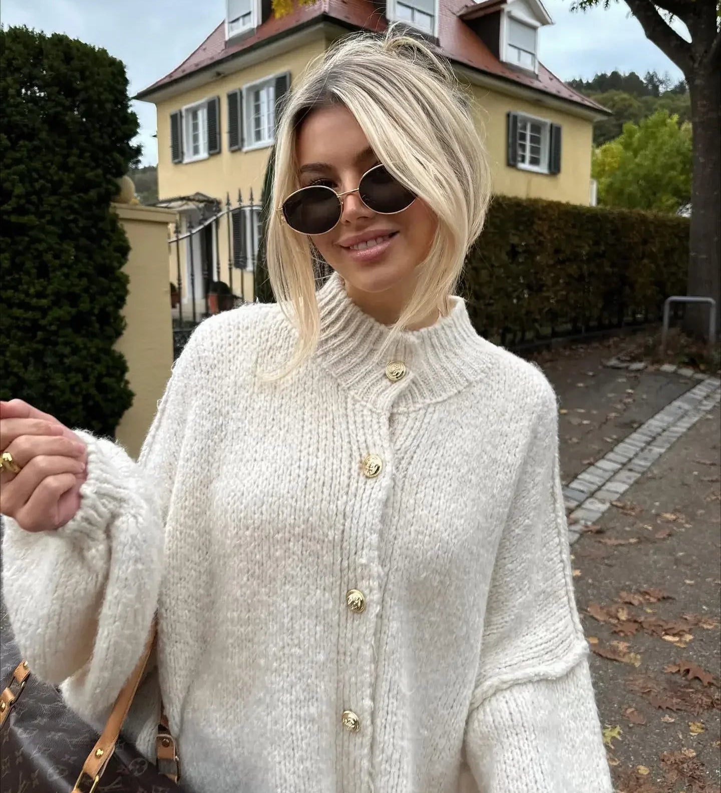 Damski kardigan oversize zapinany miękki elegancki na co dzień
