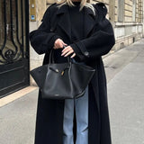 Damski czarny płaszcz długi elegancki klasyczny styl